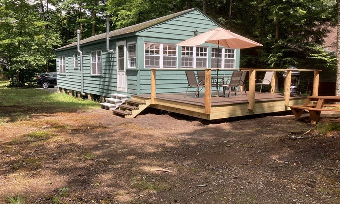 Eagle Bay Cottage | Eagle Bay Cottage with Lake Rights