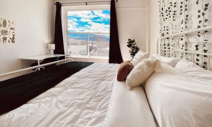 Enterprise Apartment | Eagle Cap Escape - Pet Friendly, Bright and Modern!
