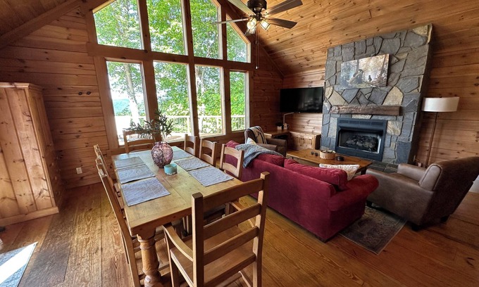 Maggie Valley Cabin | Eagle Ridge Maggie Valley with Breathtaking Year- Round View