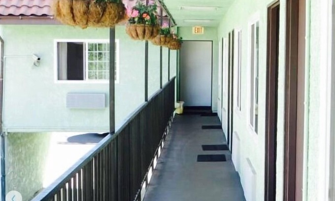 Eagle Rock Hotel | Eagle Rock Motel