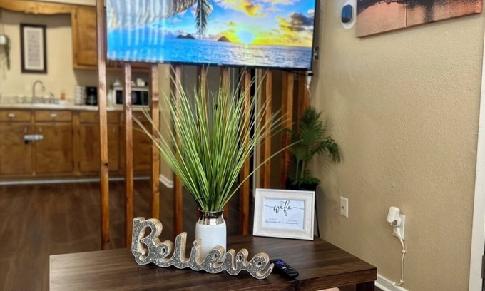 Eagle Pass Apartment | Eagle Stay 7 Condo-Eagle Pass