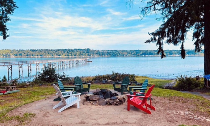 Belfair House | Eagle View Waterfront Retreat in Belfair, Hood Canal with King Beds, kayaks