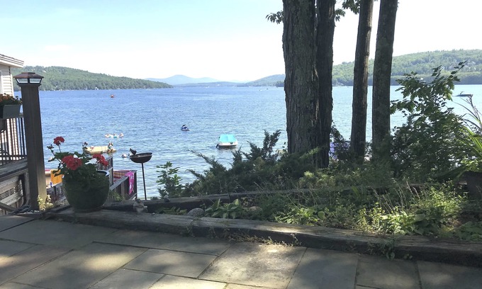 Meredith Cottage | 'Eagle Watch' Relaxing Lakefront Cottage with Sandy Beach.