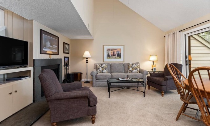 Wintergreen Condo | Eagles Court 27 with Wintergreen Advantage