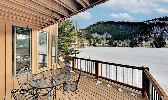 Eagle-Vail House | EagleVail Golf Club Retreat | Patio by the Green | Near Vail & Beaver Creek