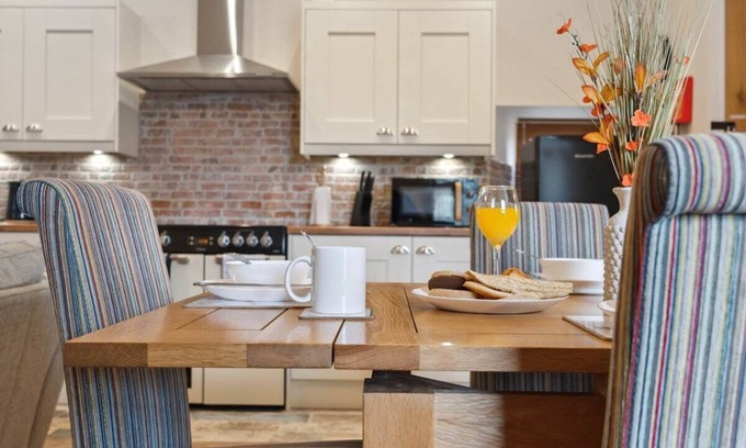 Cupar House | East Cottage rural country haven