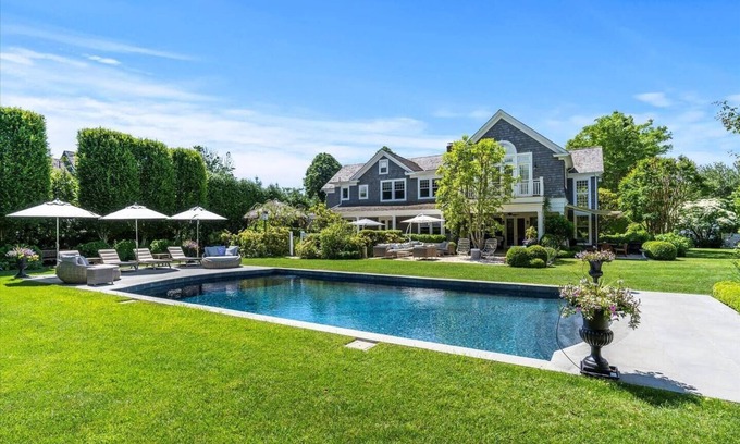 Egypt Lane Historic District House | East Hampton South Of Highway, 7 bedrm, 7.5 baths