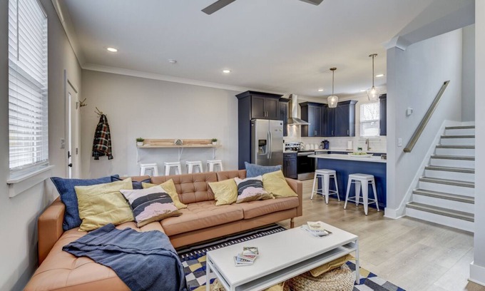 Talbot's Corner House | East Modern Townhome