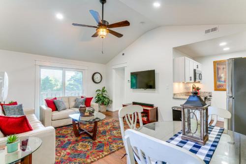 Cleveland House | East Tennessee Home about 23 Mi to Chattanooga!