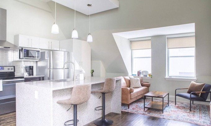 East Town Apartment | East Town 1BR Apartment MF5