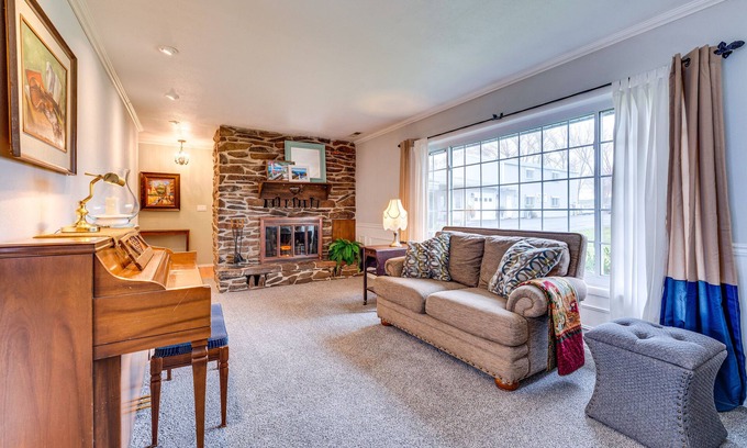 East Wenatchee House | East Wenatchee Home ~ 2 Mi to Columbia River!