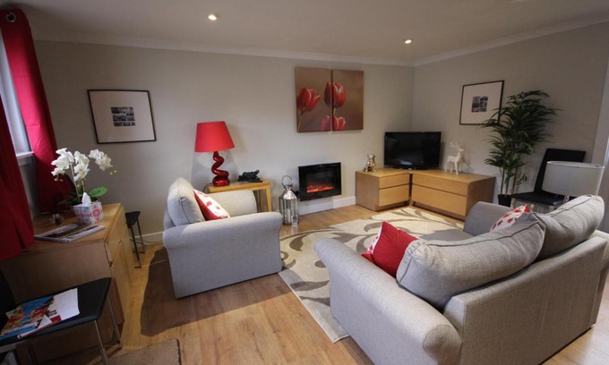 Nairn Apartment | Easter Arr Courtyard Apartment