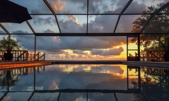 Magnolia Bluffs House | Eastpoint on the Bay - private Beach, pool, sunsets