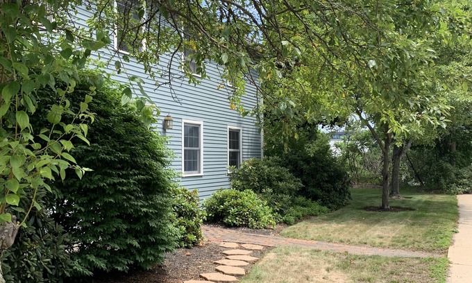 Portsmouth Apartment | Easy get away! Easy downtown access in Portsmouth!