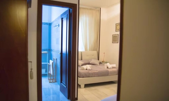 Vomero Apartment | Easy House