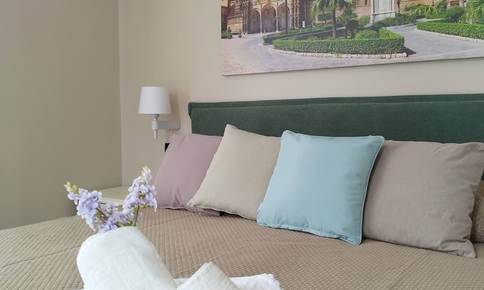 Borgo Vecchio Apartment | EasyDoro Apartment - Your corner of comfort in Palermo★