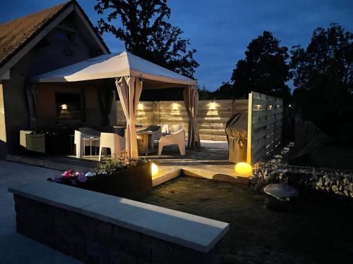 Mettet House | Eau caillou