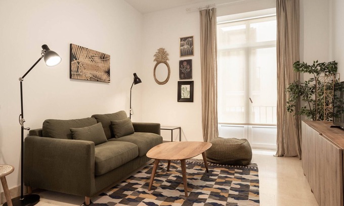 Huertas Apartment | Echegaray V apartment in Madrid