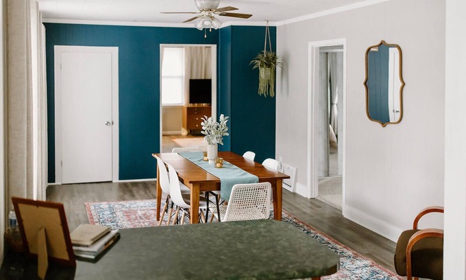 Sheboygan House | Eclectic Spacious 3 BR Home Near Lake MI w/Fire Pit