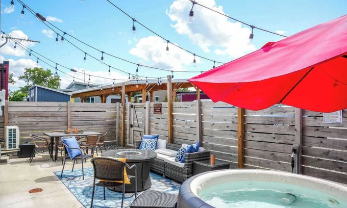 Geneva House | Eclipse Hot tub and billiards in Downtown Geneva