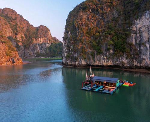 Cat Hai House | Eco Floating Farm Stay Cai Beo