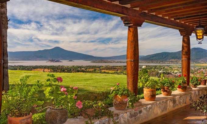 Patzcuaro Hotel | Eco Hotel Ixhi