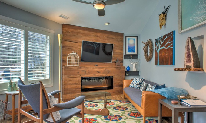 Fairview House | Eco Roundhouse🌿 Hot Tub, Views + Biltmore Pass | 18min to Asheville