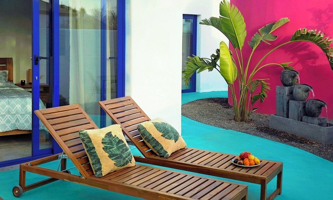 Puerto del Rosario Villa | ECO Villa El Espejo. Unique and handcrafted - Intimate Jacuzzi and garden at Green Dharma