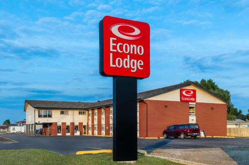 Taber Cabin | Econo Lodge