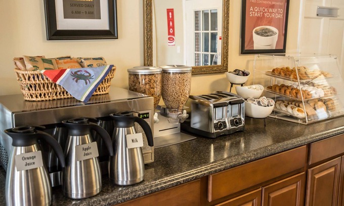 Morehead City Hotel | Econo Lodge Crystal Coast