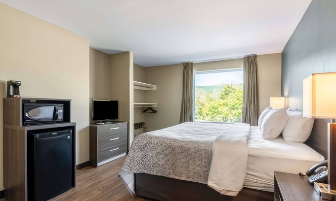 Dayton Hotel | Econo Lodge Dayton