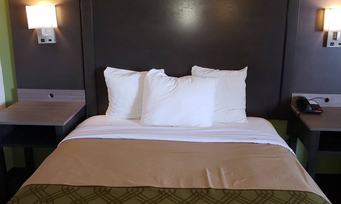 Elizabeth City Hotel | Econo Lodge Elizabeth City