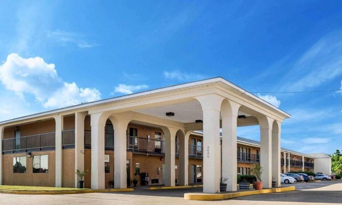 Greenville Cabin | Econo Lodge Greenville