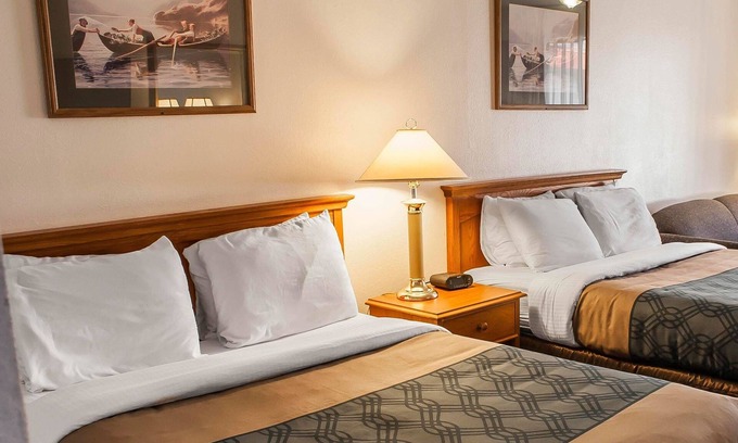 Aberdeen Hotel | Econo Lodge Inn & Suites