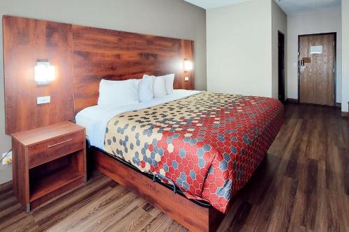 Fargo Cabin | Econo Lodge