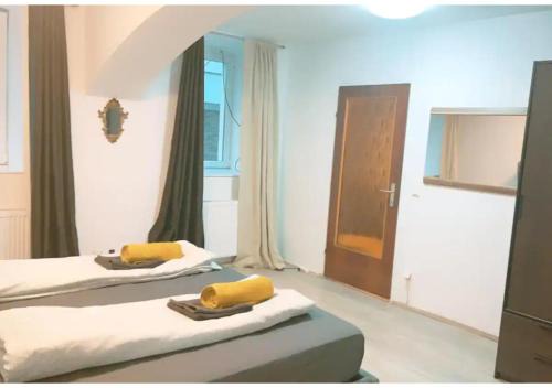 Stuwerviertel Apartment | Economy 2BR Apartment Next to Prater Amuesement Park