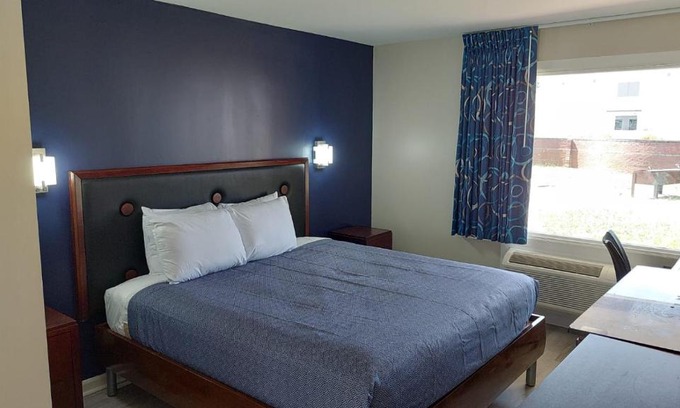 Hampton Hotel | Economy 7 Inn Hampton