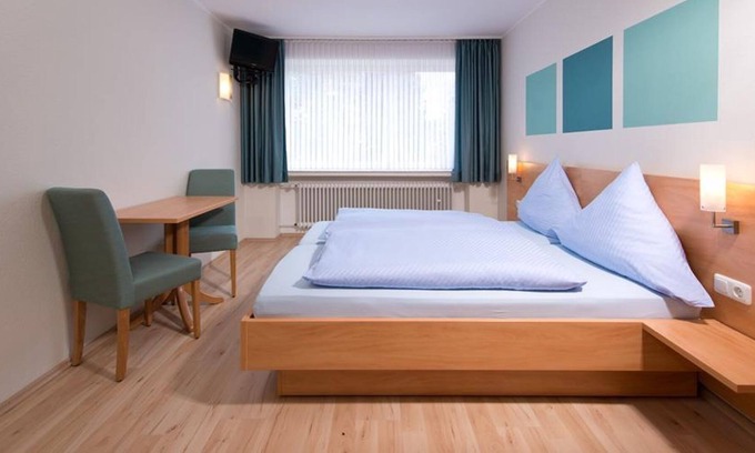 Gerolstein House | Economy double room, shower in room, sep. WC - Seehotel am Stausee