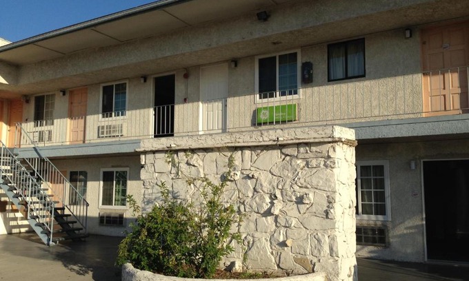 Sun Valley Hotel | Economy Inn
