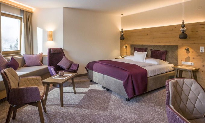 Muhlthal Apartment | Edelweiss 3 nights - Hotel Bergkristall