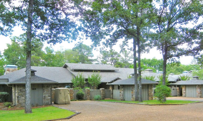 Eden Isle Condo | Eden Isle Condo, 2 BR/2B sleeps 8, close to Inn, Marina, Lake & golf