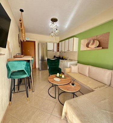 Kallithea Apartment | Eden Nest