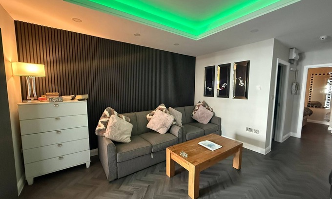 North Shore Apartment | Eden Suite Sasco Apartments