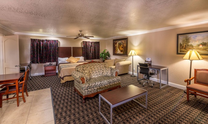 Reedley Hotel | Edgewater Inn Reedley
