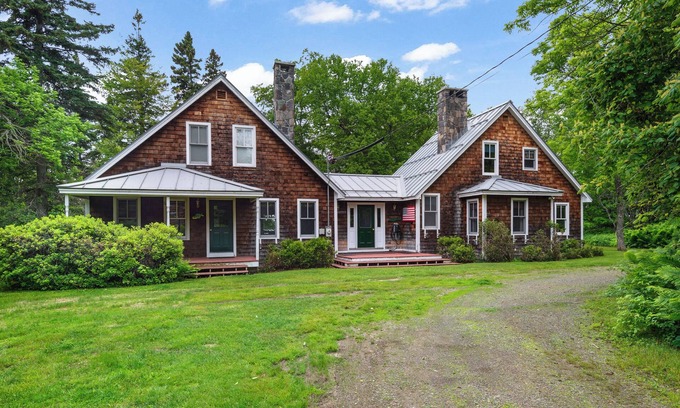Rangeley House | 🐾Edgewater - Private dog friendly home on Rangeley Lake, just minutes from downtown