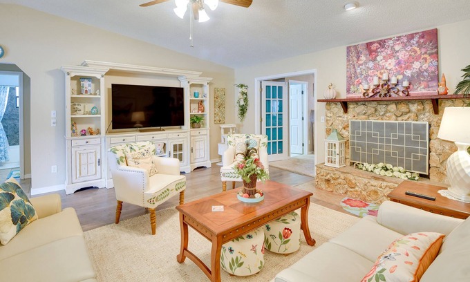Florida Shores House | Edgewater Vacation Home: 6 Mi to New Smyrna Beach!