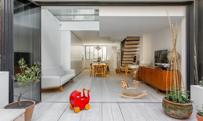 Camden Town with Primrose Hill Apartment | Edis Street III by onefinestay