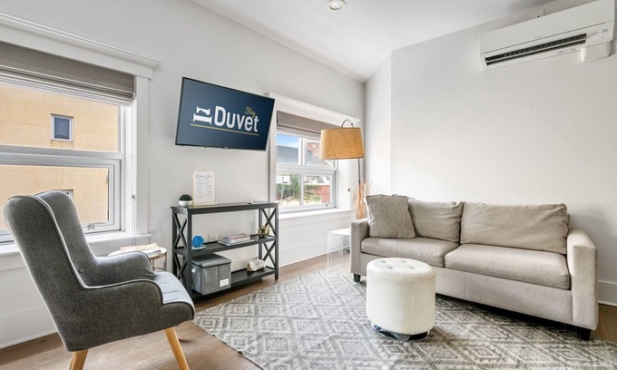 Downtown Charleston House | Edisto Suite | In the Heart of King Street!