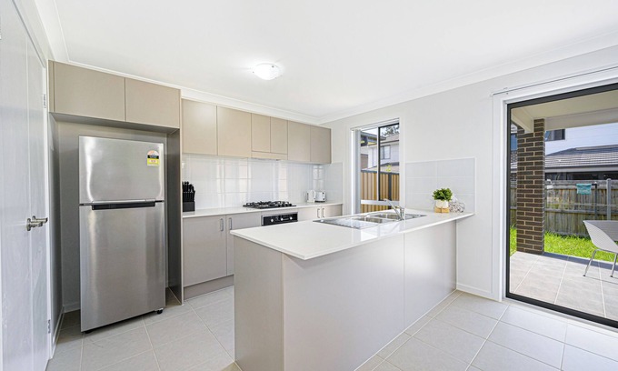 Edmondson Park House | Edmondson Park Modern 4 Br House Parking