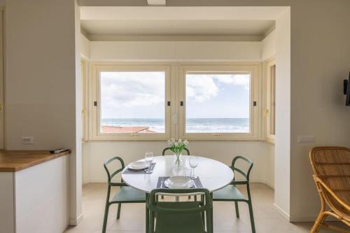 Alassio Apartment | Effe's apartment- ARYA seaview -parcheggio gratuito
